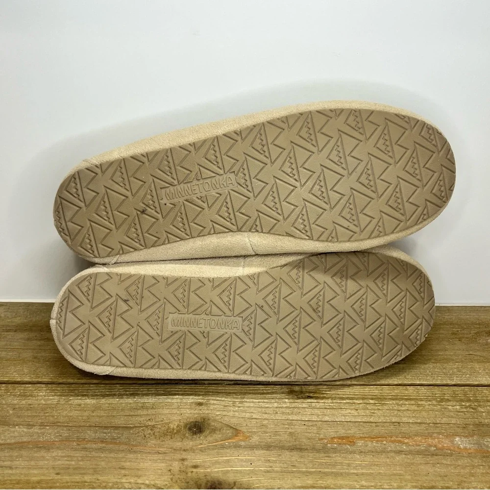 Minnetonka Cally Slippers - Picture 6 of 6